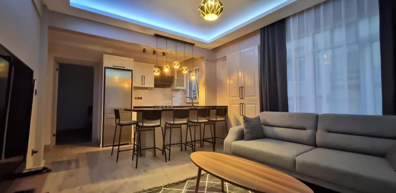 Tam Merkezde Yepyeni Bir Daire Istanbul Exterior foto