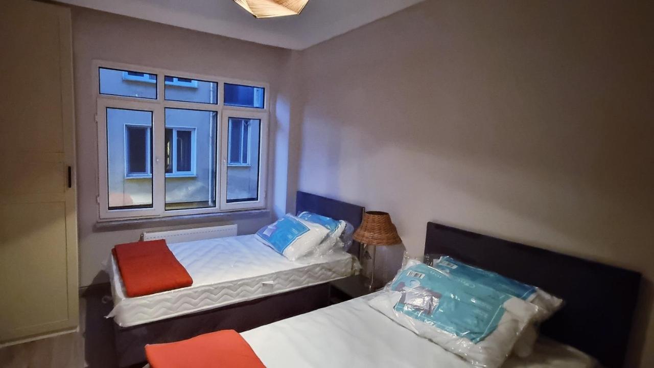 Tam Merkezde Yepyeni Bir Daire Istanbul Exterior foto